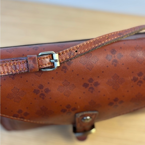 Patricia Nash Cassano Cognac Brown Leather Crossbody Bag - Picture 11 of 13